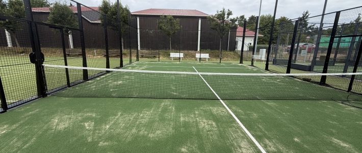 Padel-Plätze 1 & 2 sind fertiggestellt! Padel-Plätze 1 & 2 sind fertiggestellt!